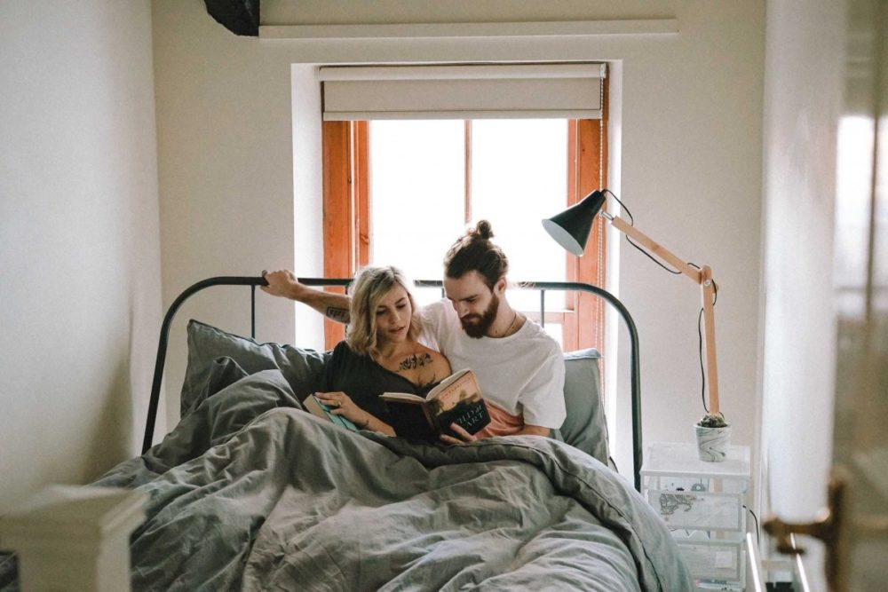 at-home romantic date night ideas 